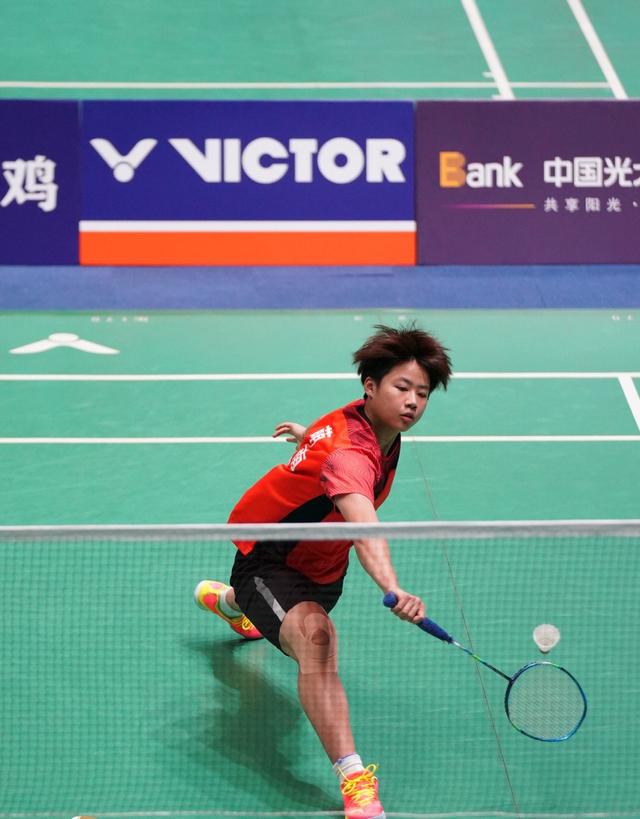 后防在努力 后防在努力