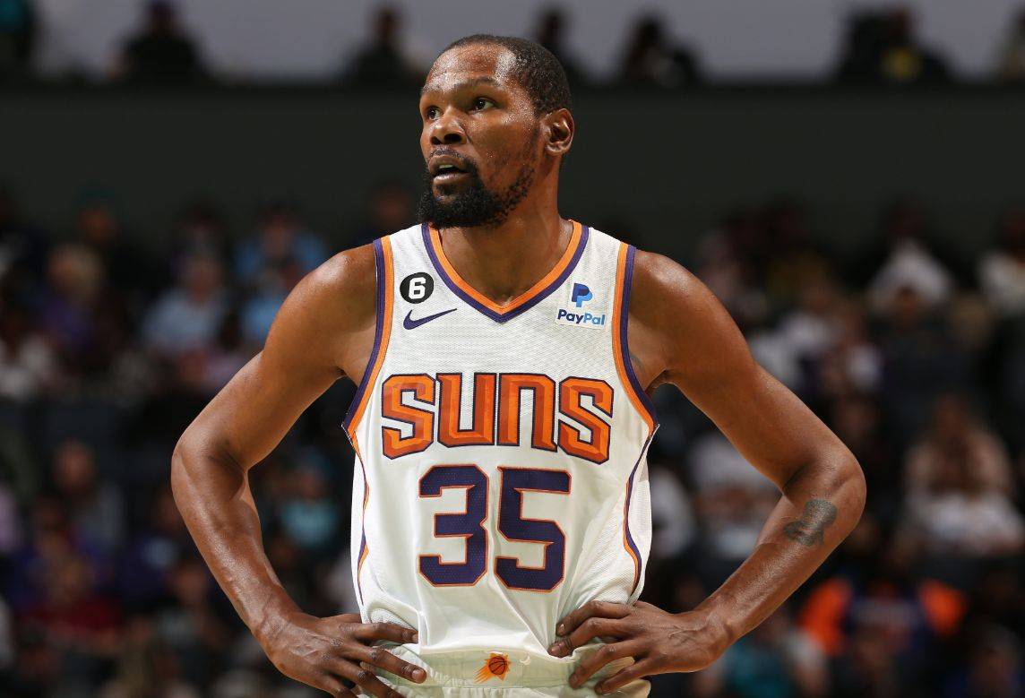 赛场上拿出 赛场上拿出