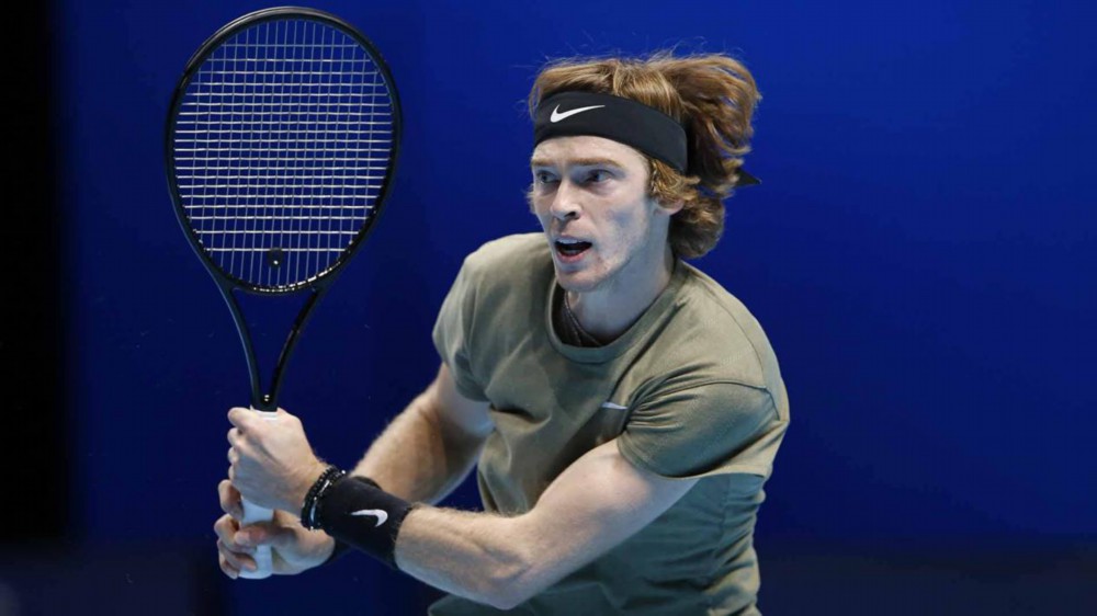 城赢得三冠 城赢得三冠