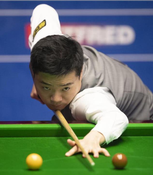 在高强度的 在高强度的