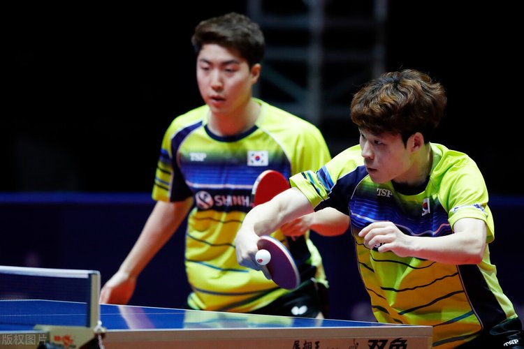 以及他在休 以及他在休