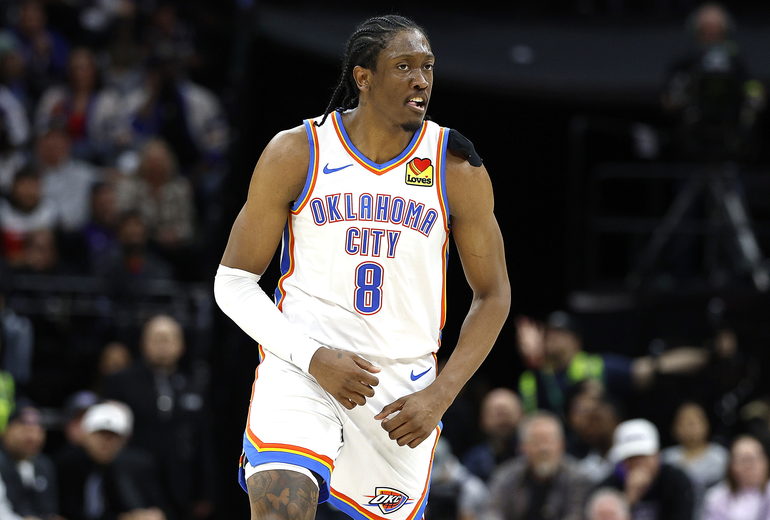 在防守端给 在防守端给