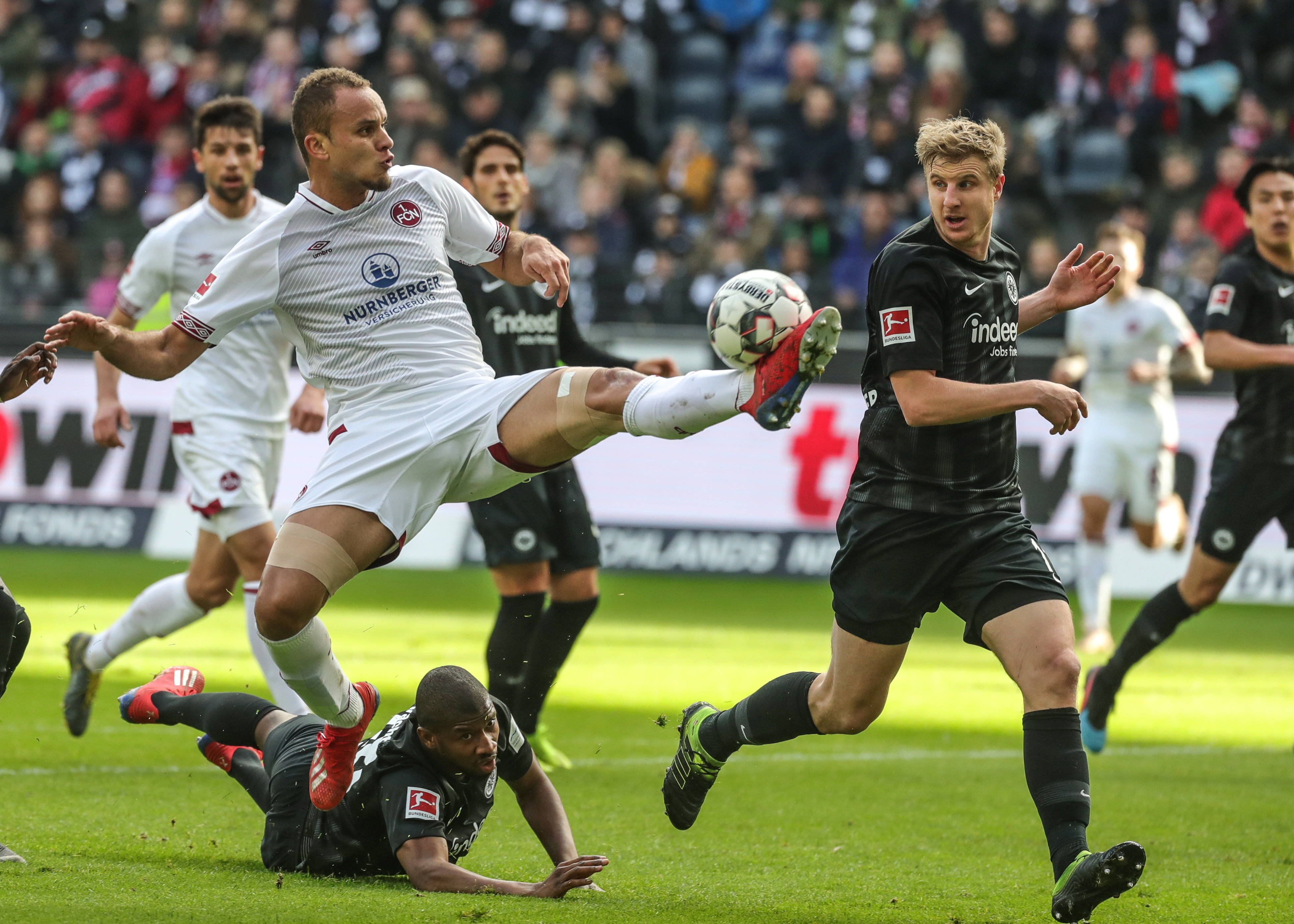 谁的防守更 谁的防守更